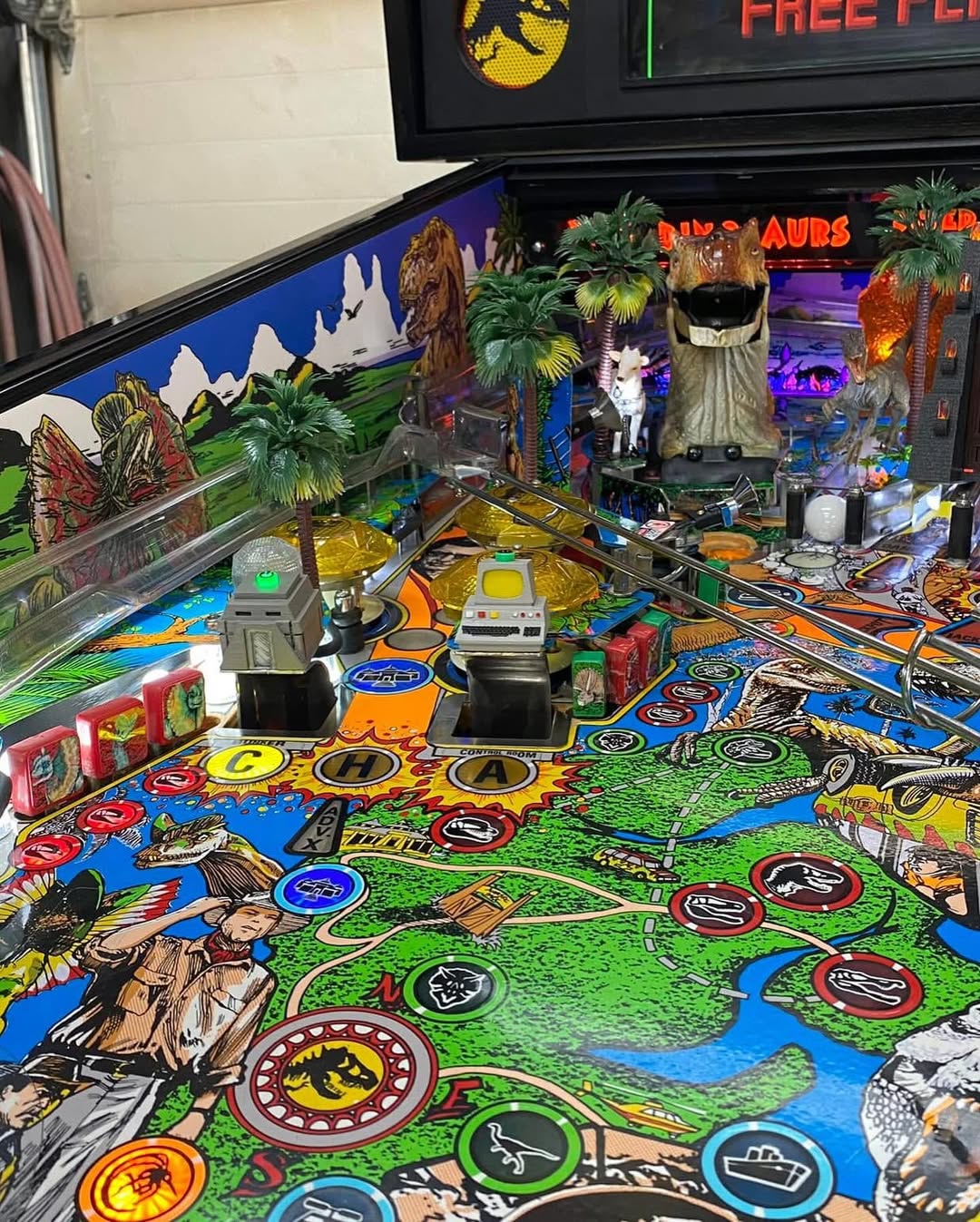 Data East Jurassic Park Pinball Machine - Image 4