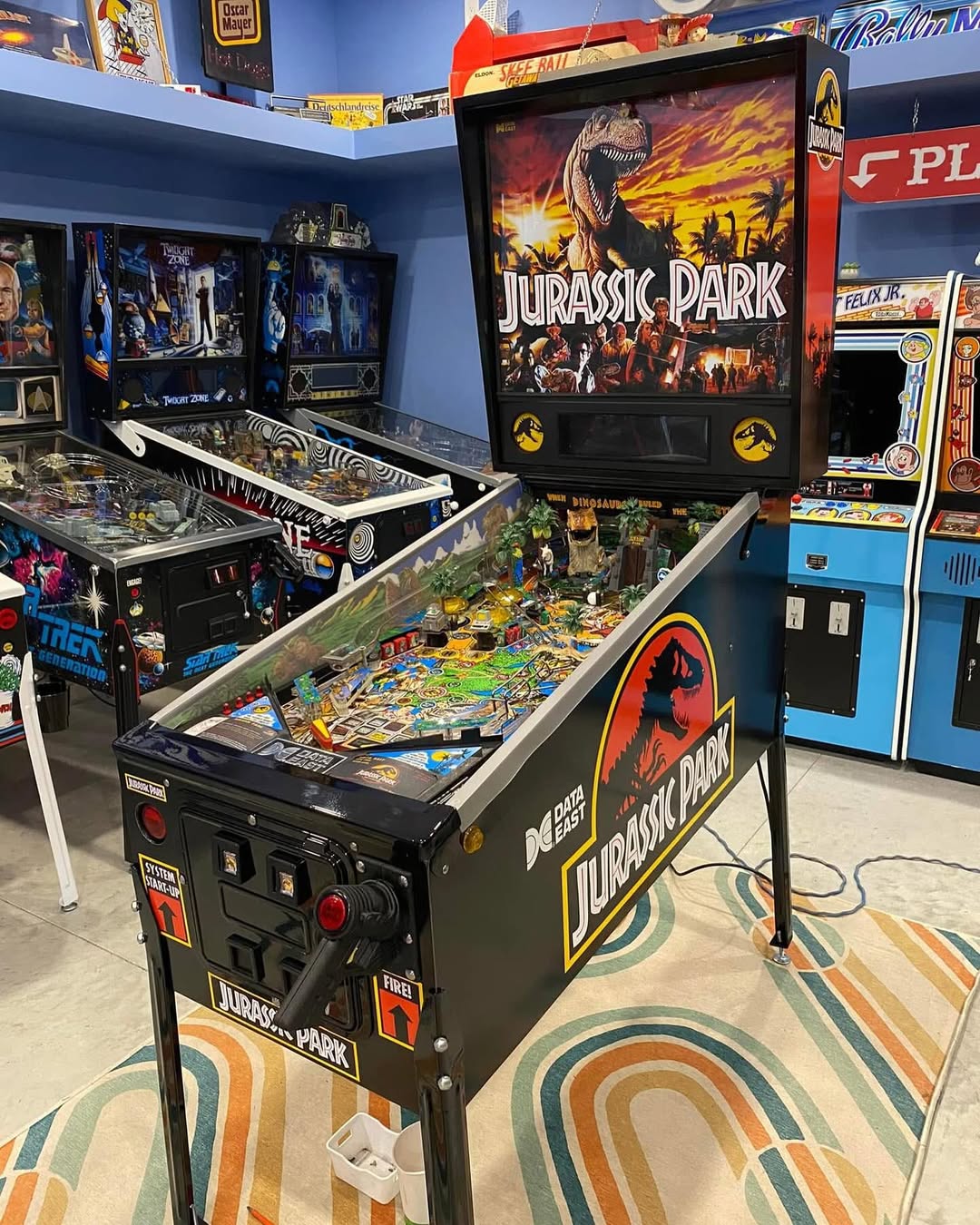 Data East Jurassic Park Pinball Machine - Image 2