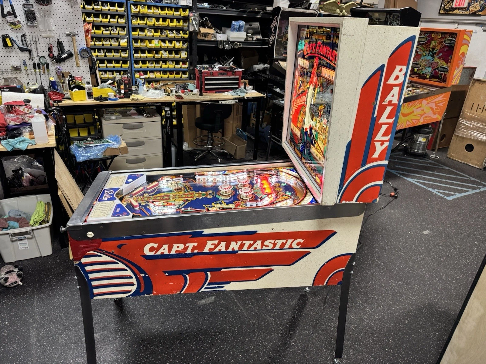 1976 Captain Fantastic pinball machine - Image 2