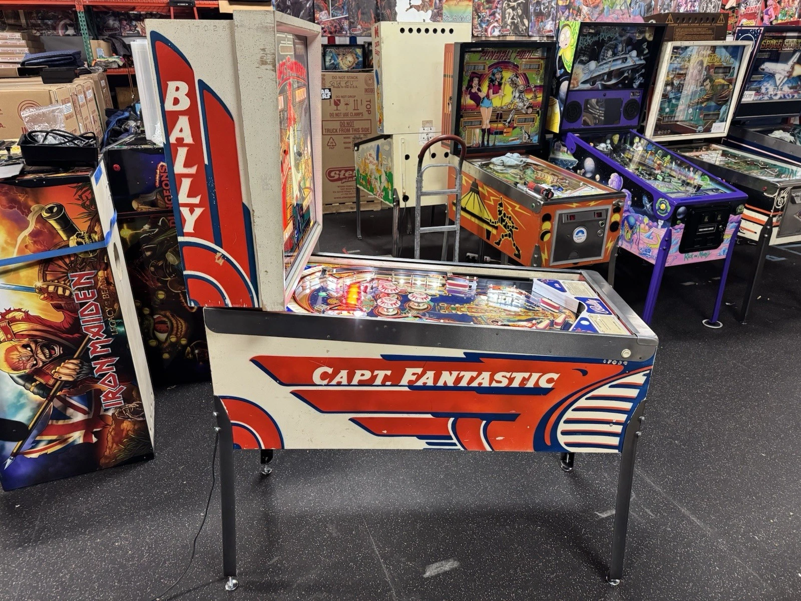 1976 Captain Fantastic pinball machine