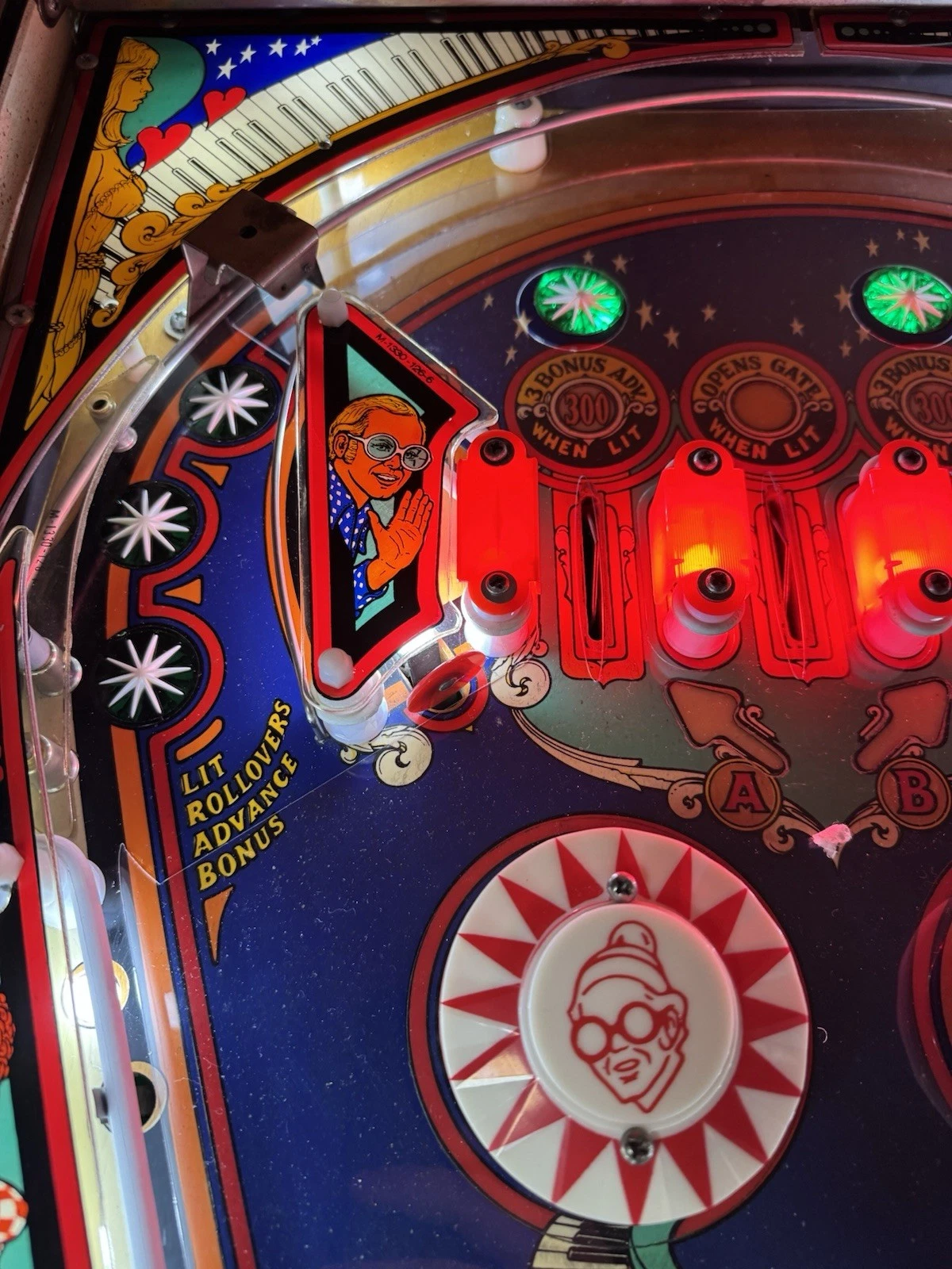 1976 Captain Fantastic pinball machine - Image 7