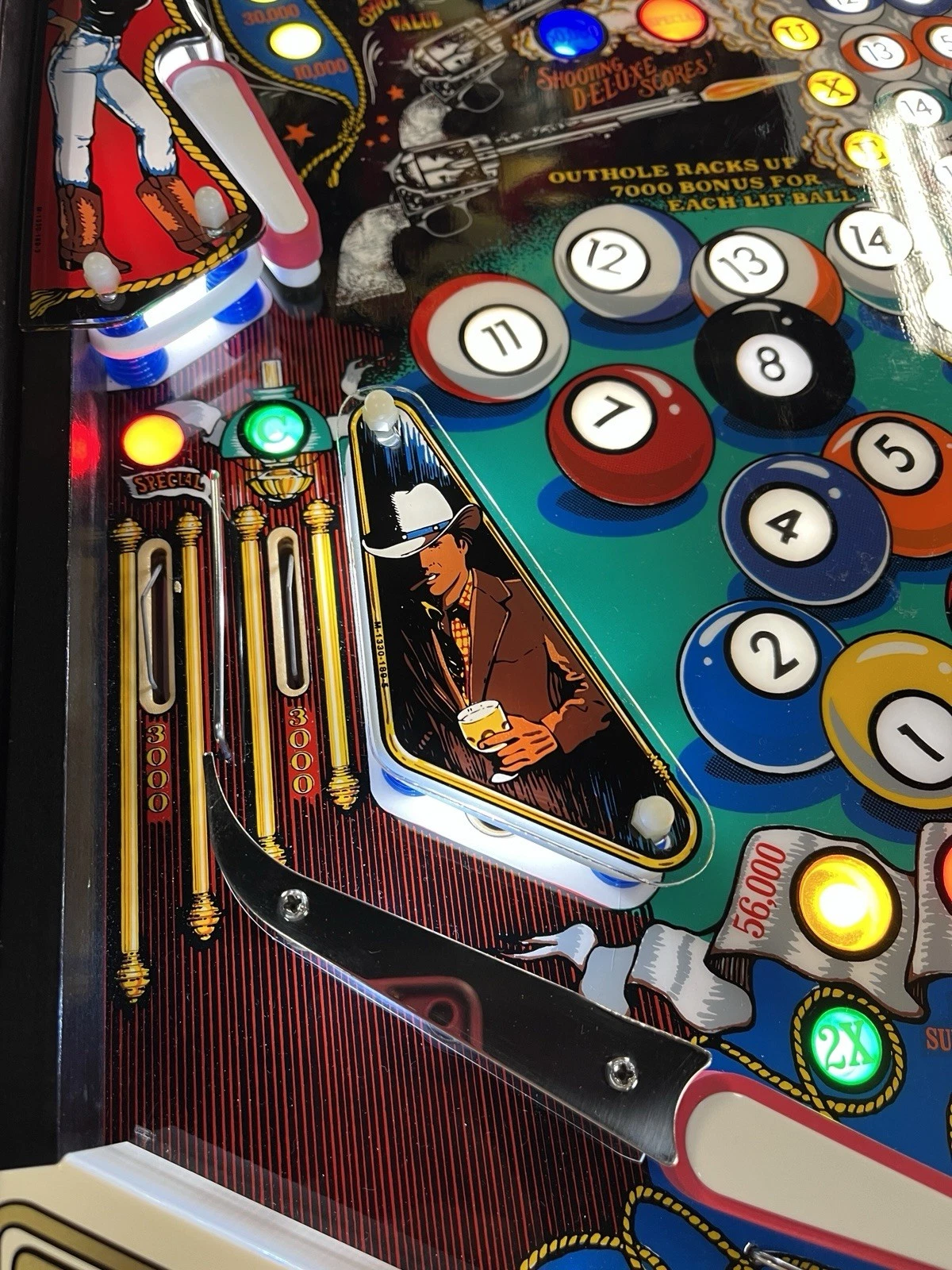 Eight Ball Deluxe Pinball Machine - Image 9